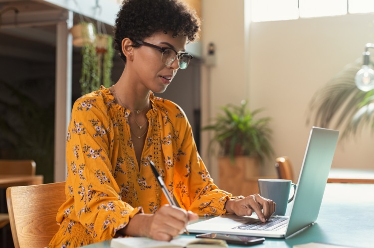 Women working on laptop