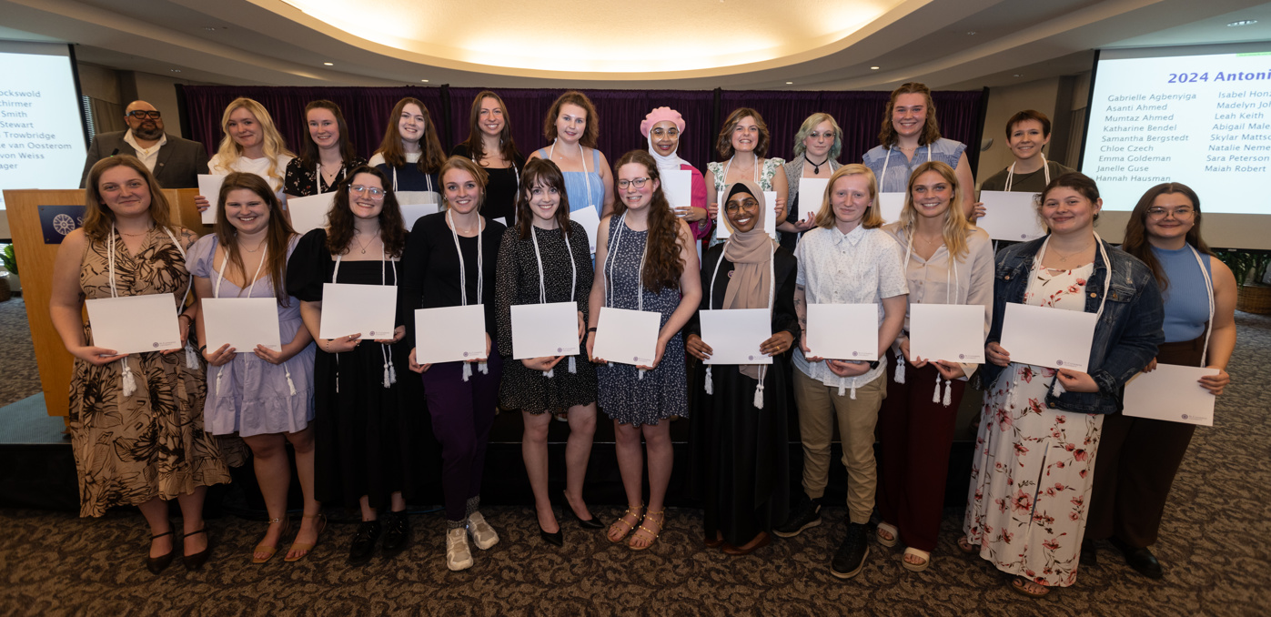 Photo of all Antonian Scholars 2024