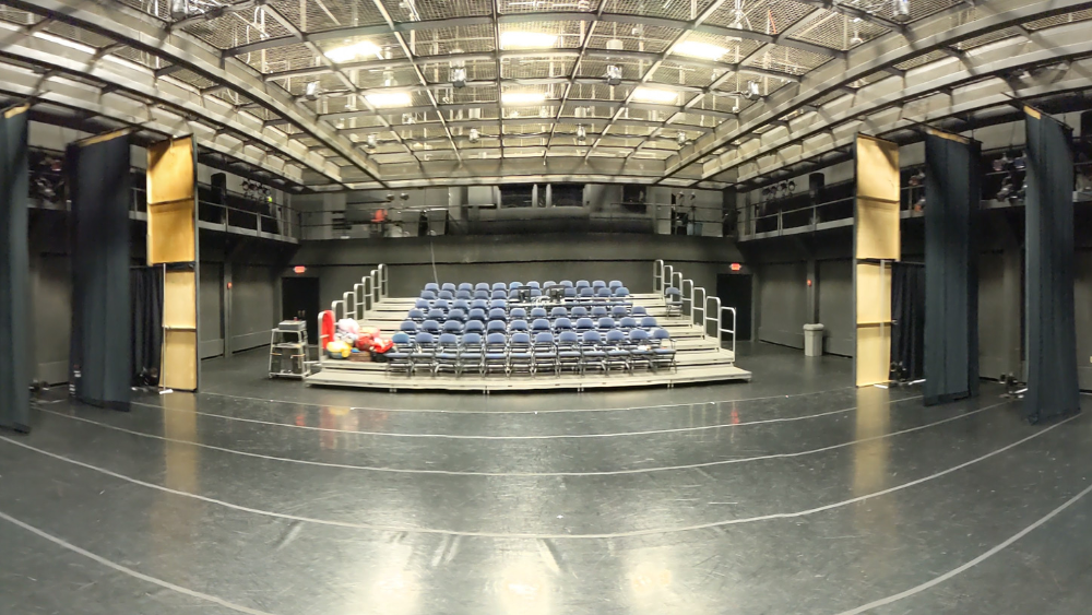 Image of the open Frey with seating