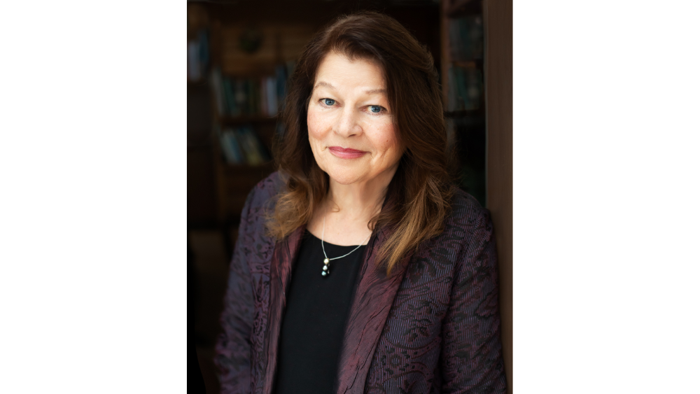 Tara Cullis headshot