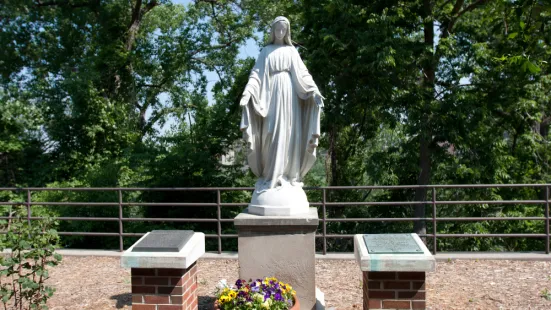 Statue of St. Mary, Minneapolis campus