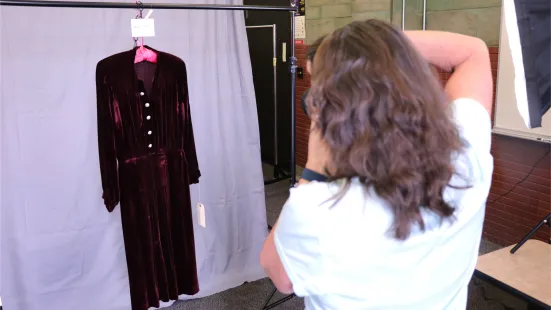 Photographing garments 