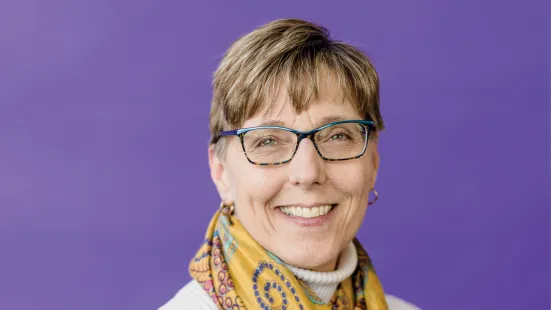 Headshot of Kelly Vinson-Taylor