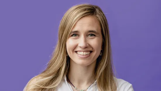 Headshot of Tina Thompson