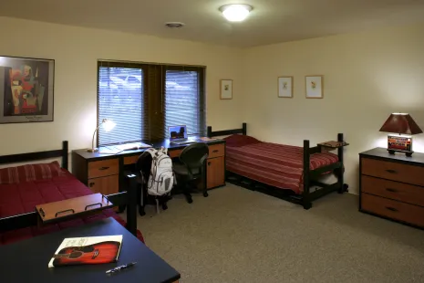 Double room in Rauenhorst Hall as part of the 2-single, 1-double suite layout